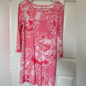 Lilly Pulitzer size medium pink pattern dress